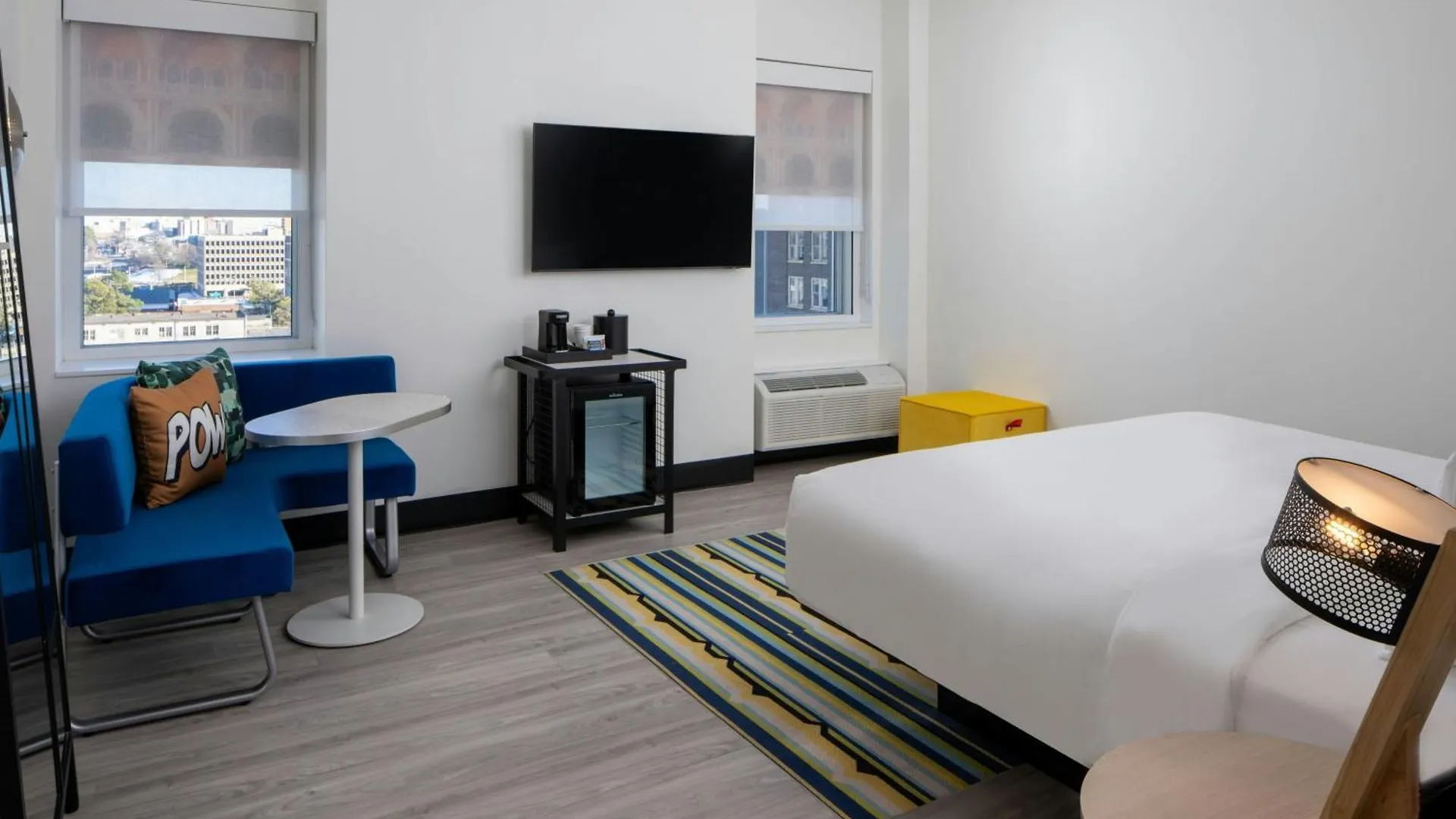 Aloft Memphis Downtown Hotel