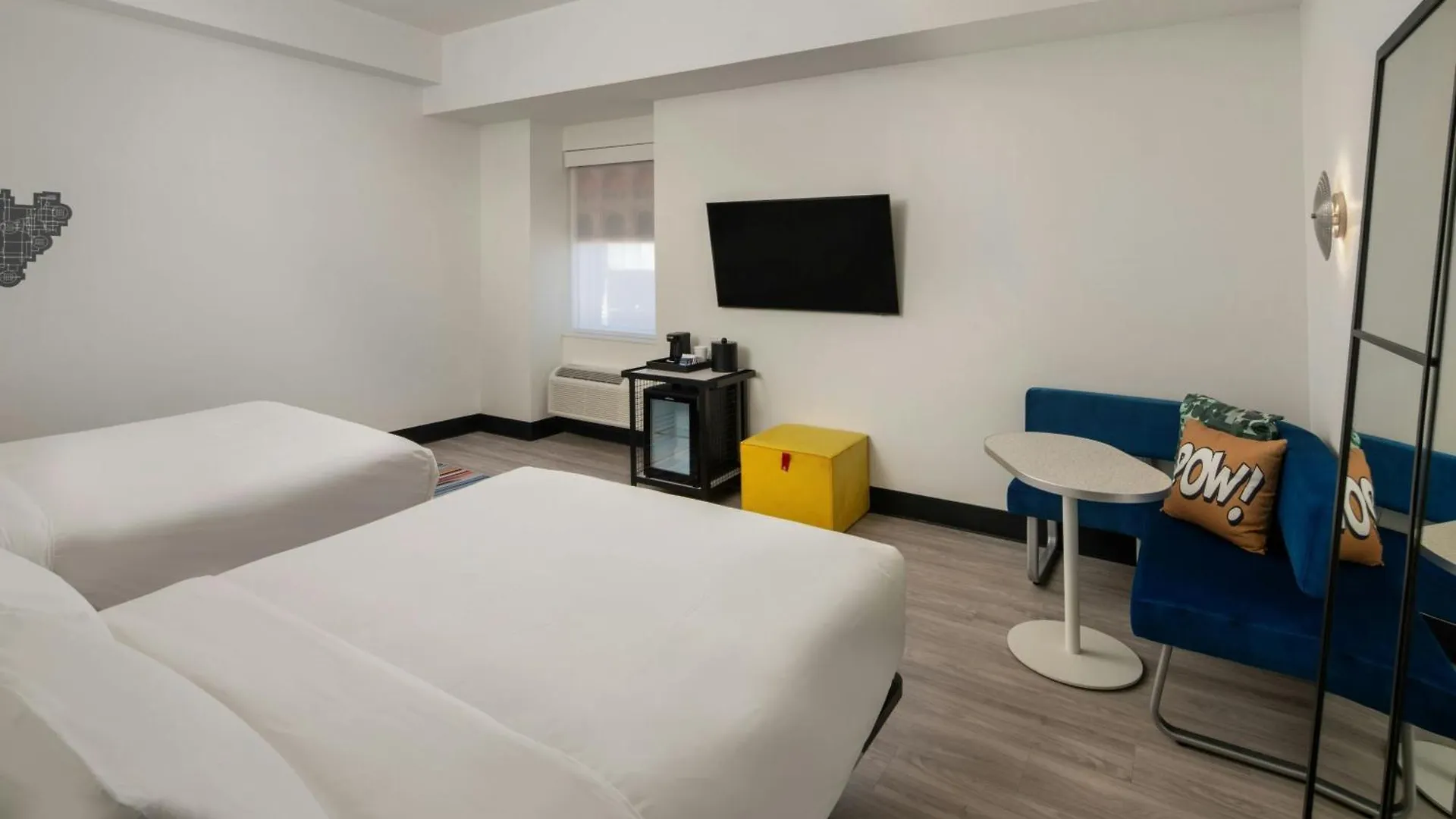 Aloft Memphis Downtown Hotel